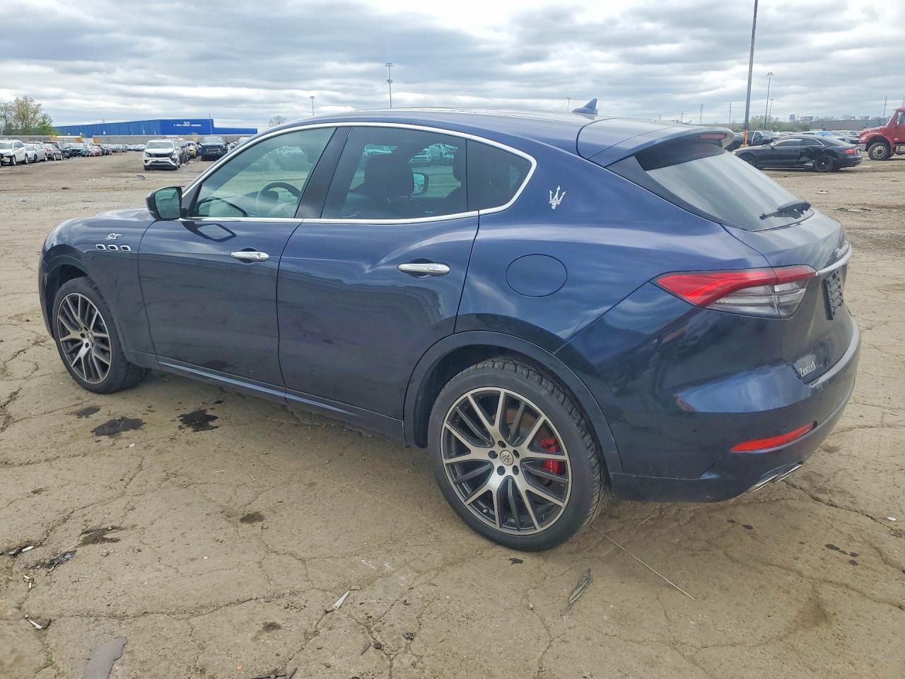 2022 Maserati Levante Base - Image 2