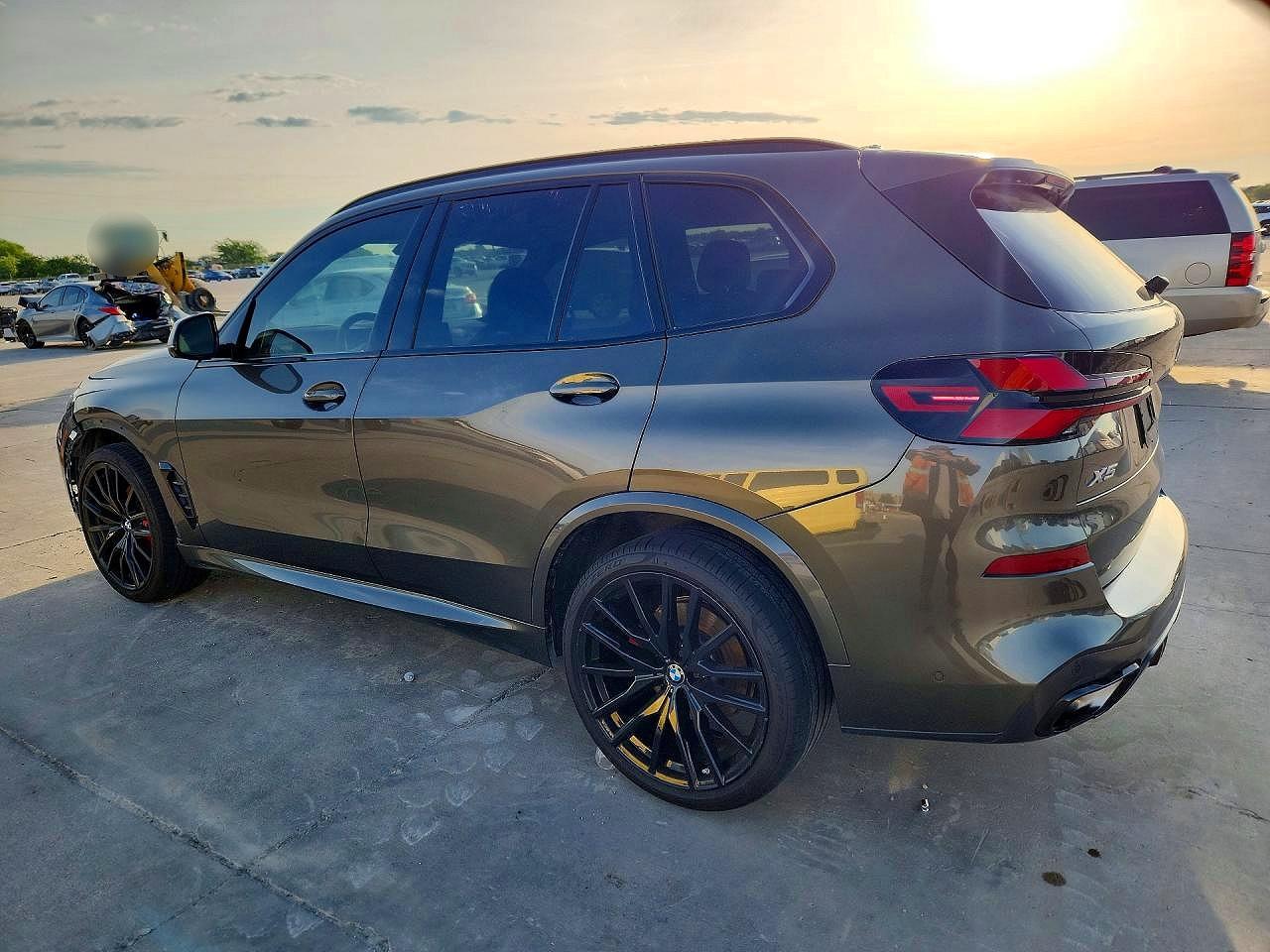 2024 BMW X5 xDrive40I - Image 2