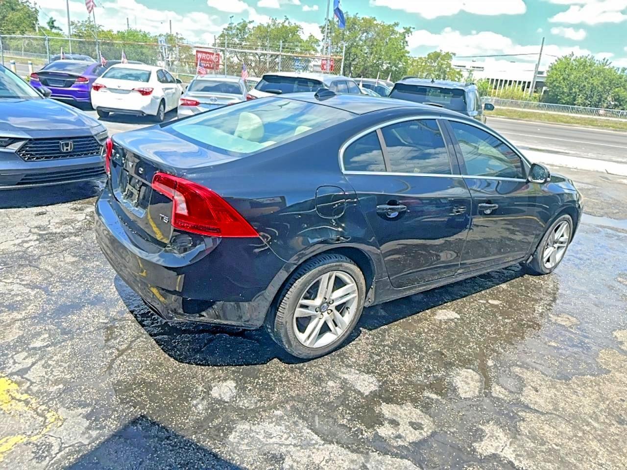 2015 Volvo S60 Premier - Фото 4
