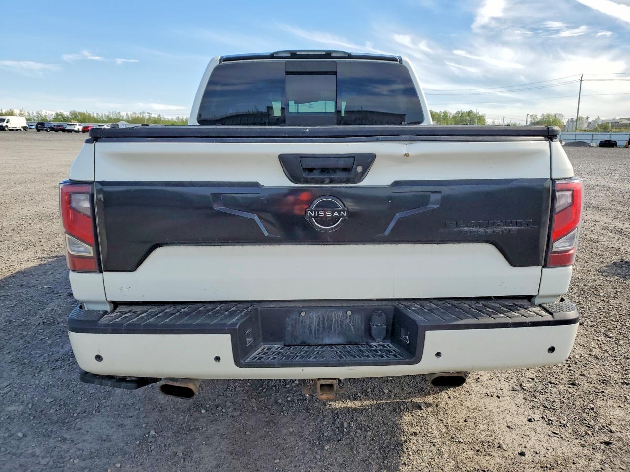 2020 Nissan Titan Sv - Image 6