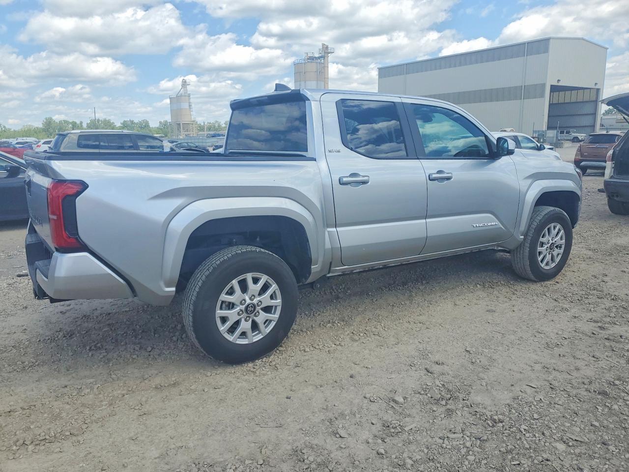 2025 Toyota Tacoma Sr5 - Фото 3