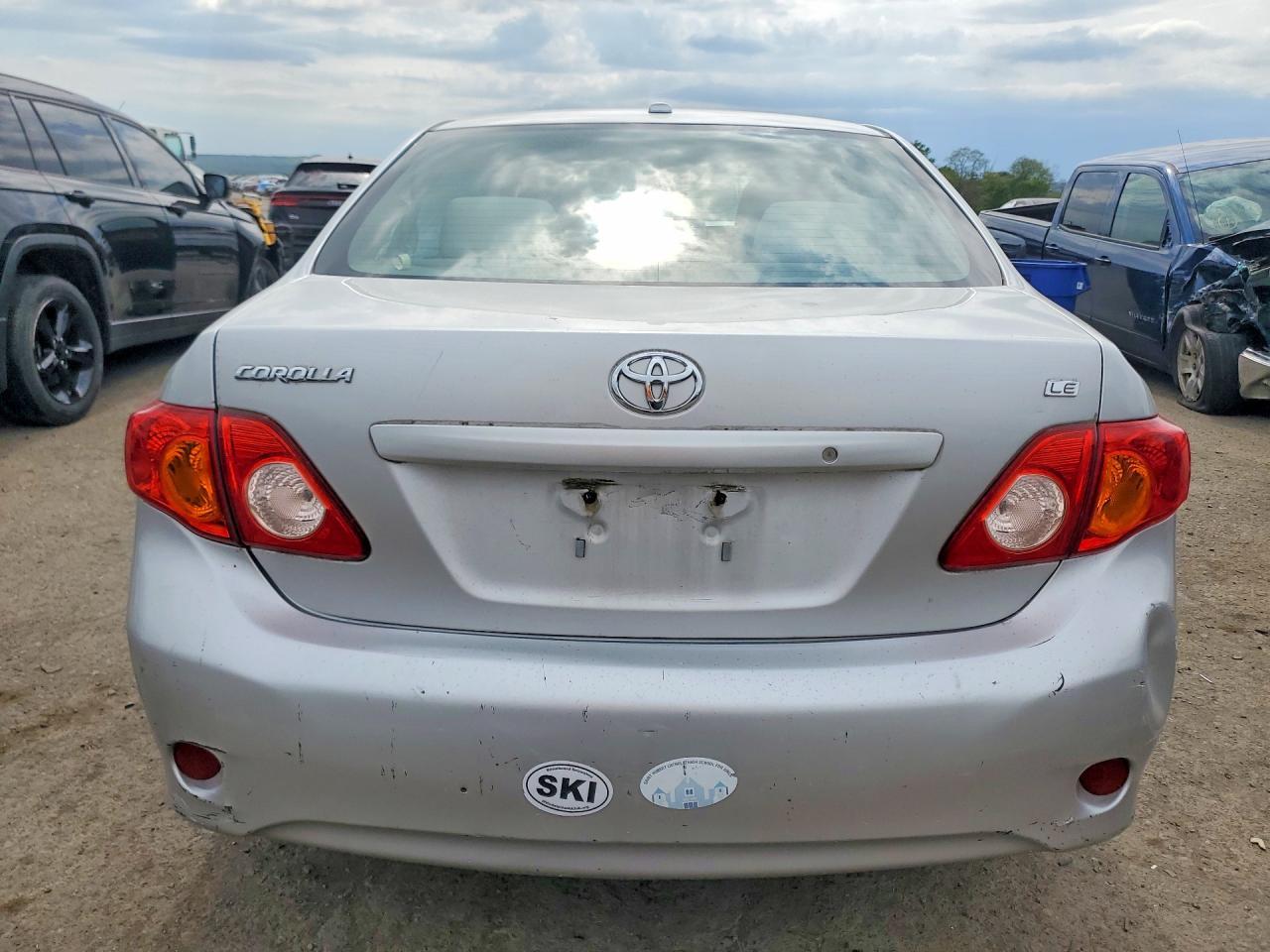 2009 Toyota Corolla Le - Фото 6