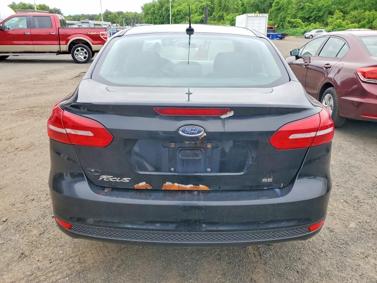 2017 Ford Focus Se - Фото 6