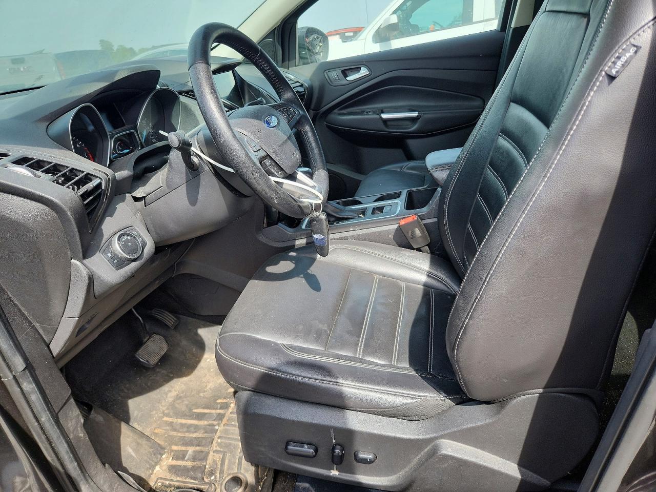2017 Ford Escape Titanium - Image 7