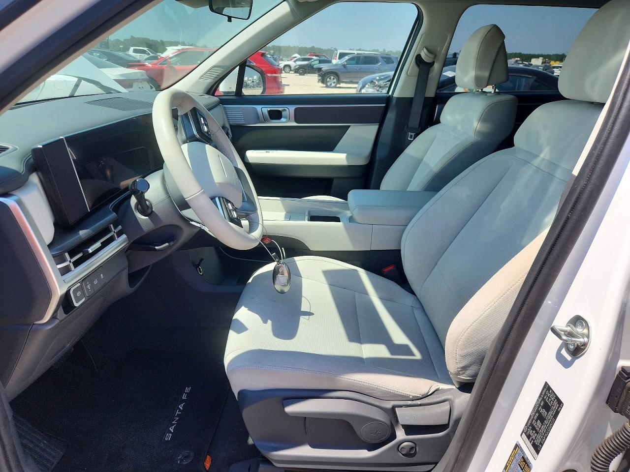 2025 Hyundai Santa Fe Se - Image 7