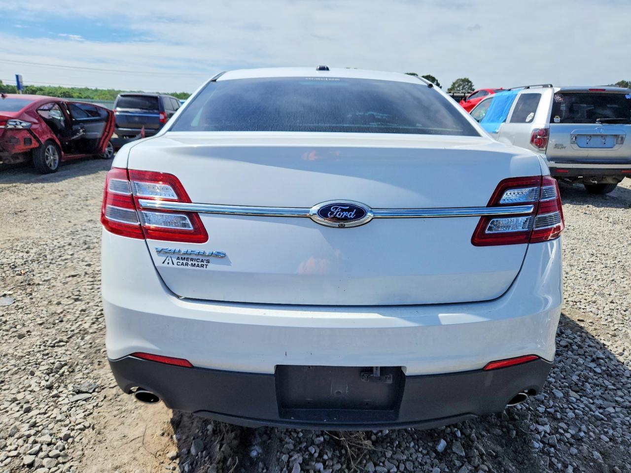 2015 Ford Taurus Se - Фото 6
