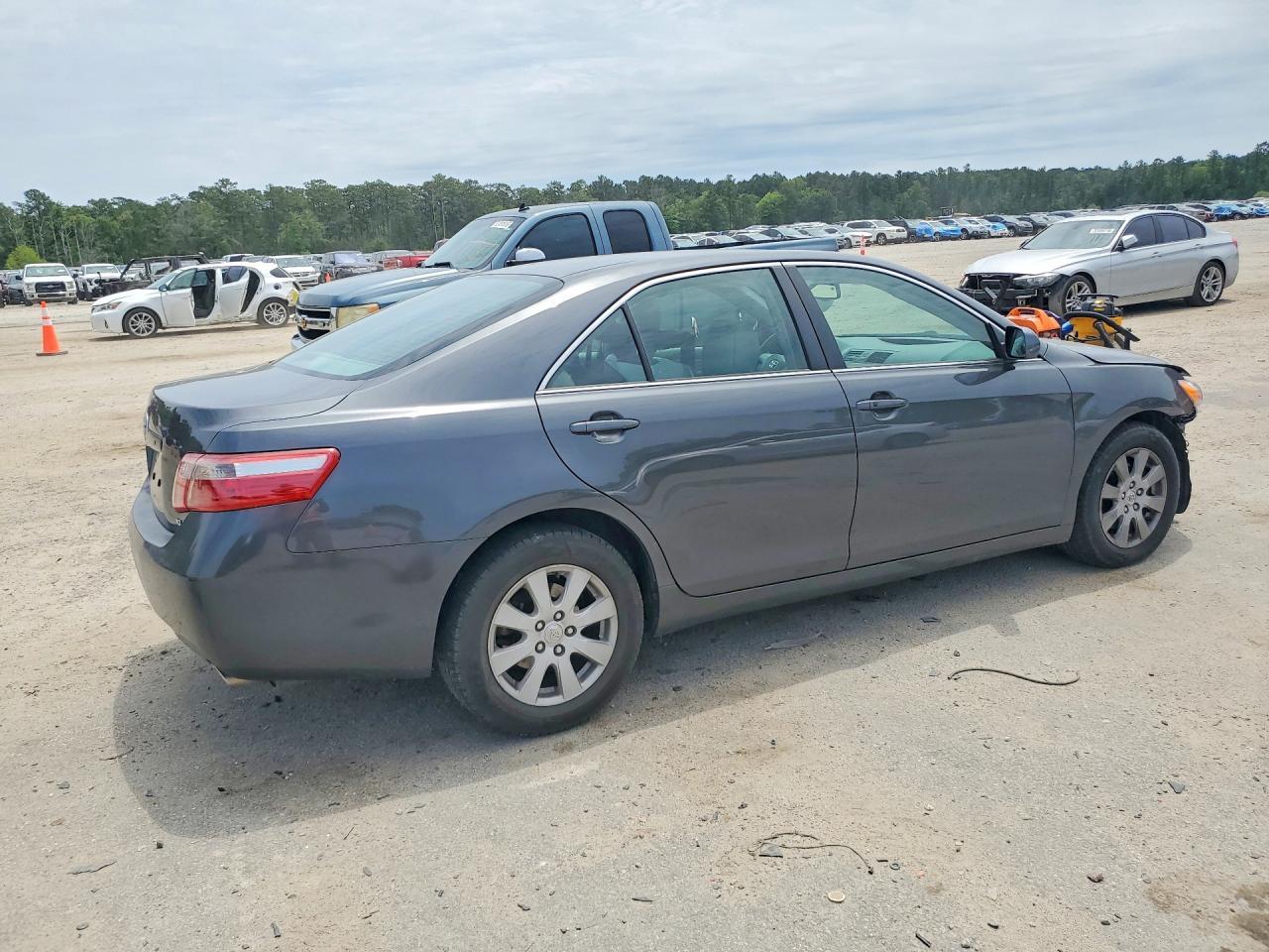 2008 Toyota Camry Xle V6 - Image 3
