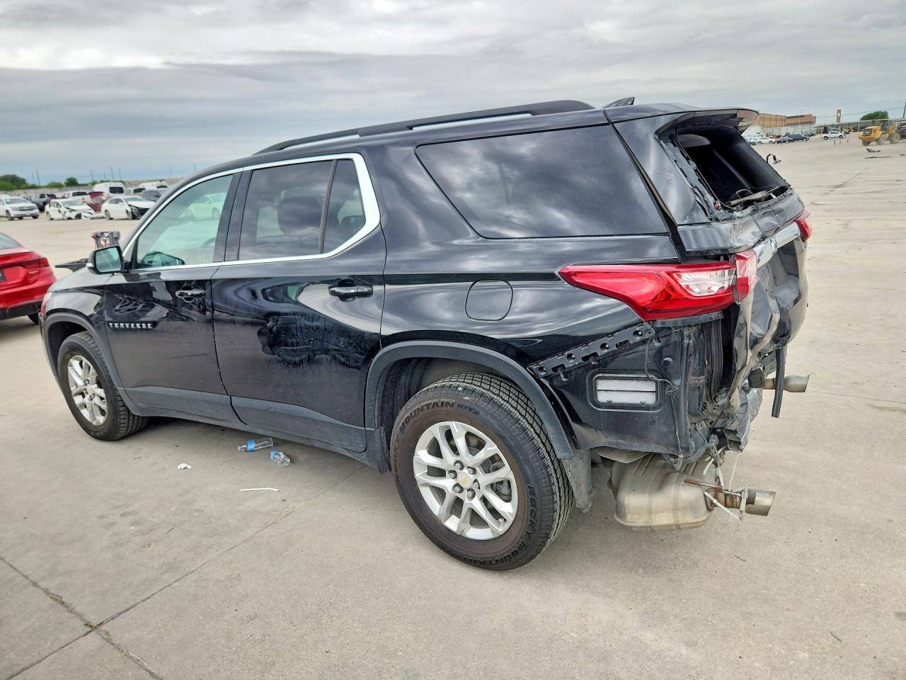 2020 Chevrolet Traverse Lt - Image 2