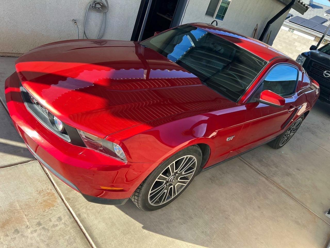 2010 Ford Mustang Gt - Фото 2