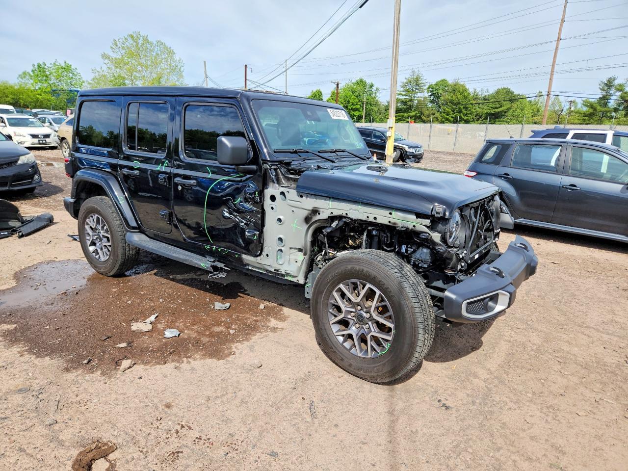 2025 Jeep Wrangler Sahara - Фото 4
