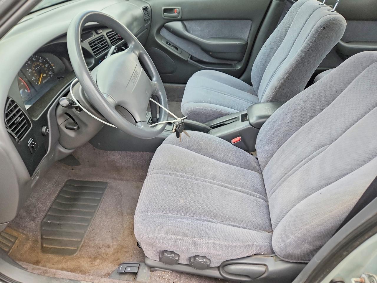 1995 Toyota Camry Le - Фото 7