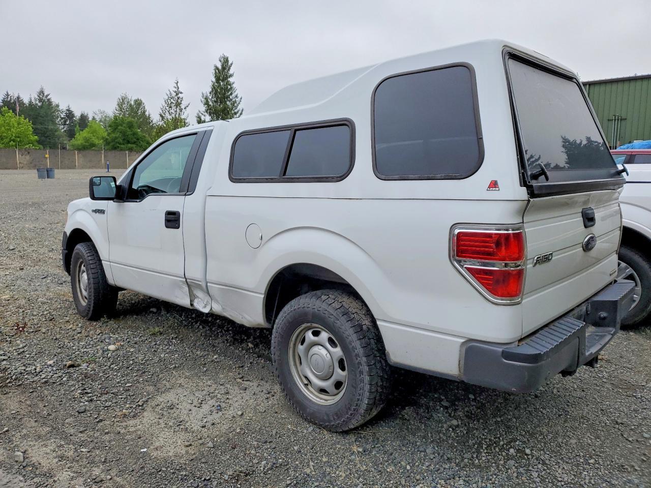 2014 Ford F150 - Фото 2
