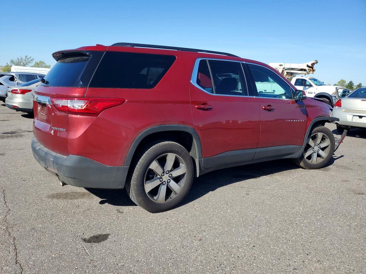 2020 Chevrolet Traverse Lt - Image 3