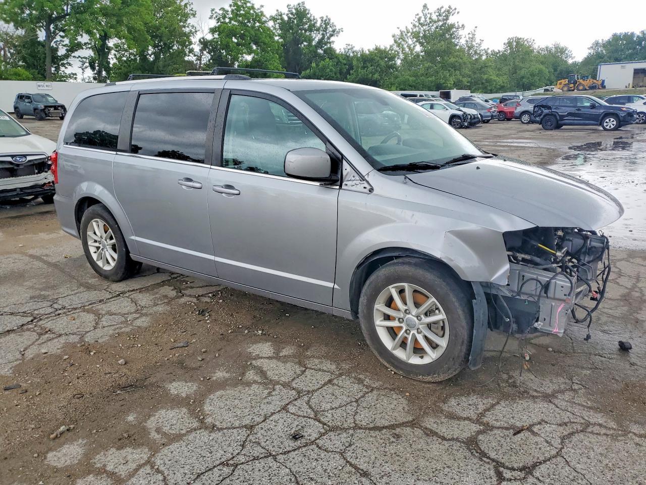 2019 Dodge Grand Caravan Sxt - Image 4