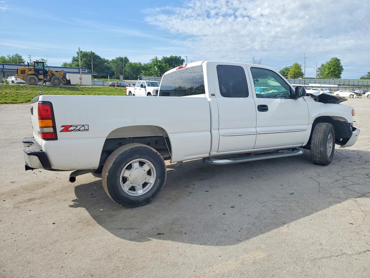 2005 GMC Sierra - Фото 3