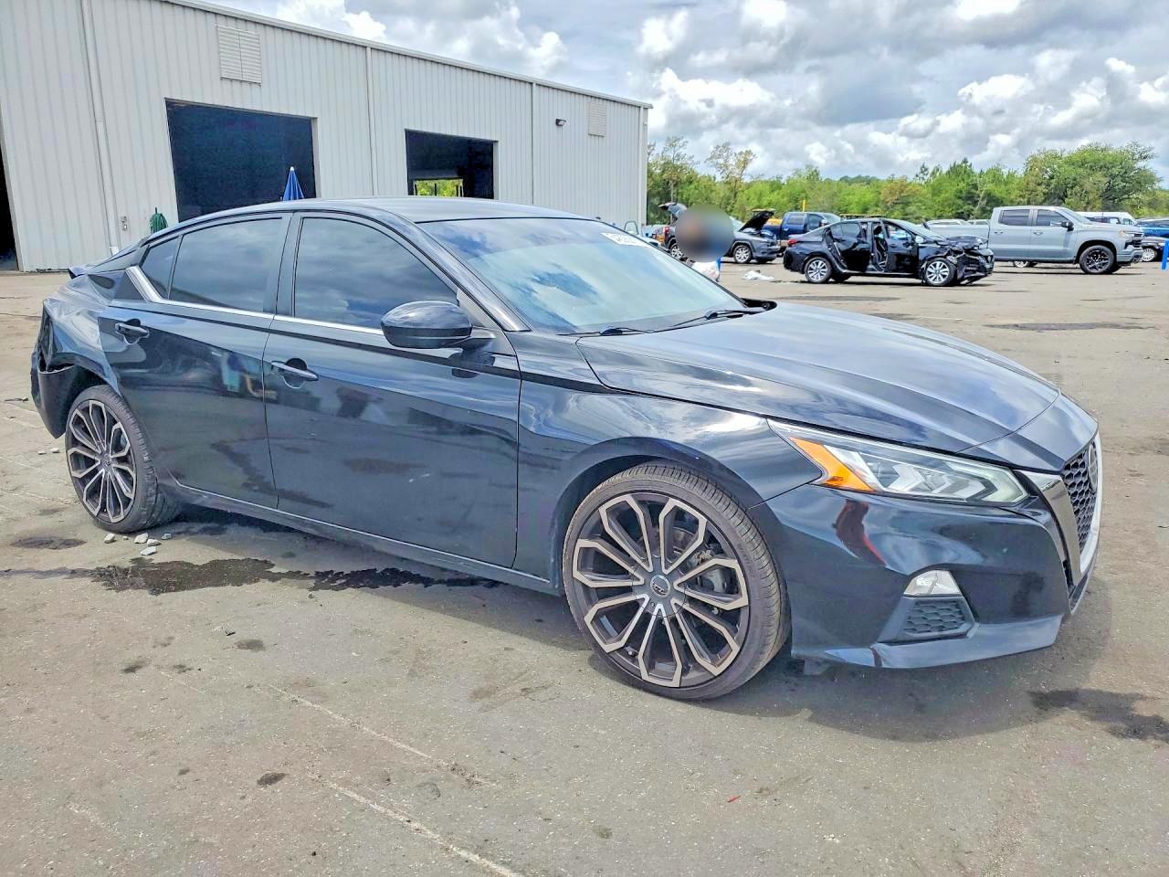2021 Nissan Altima Sr - Image 4