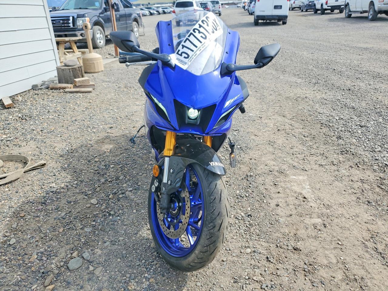 2025 Yamaha Yzfr7 - Image 2