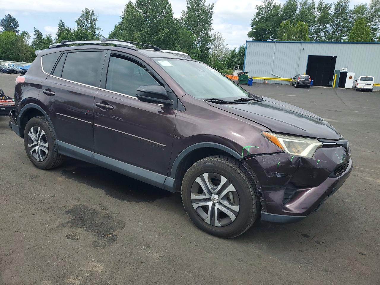 2017 Toyota Rav4 Le - Image 4