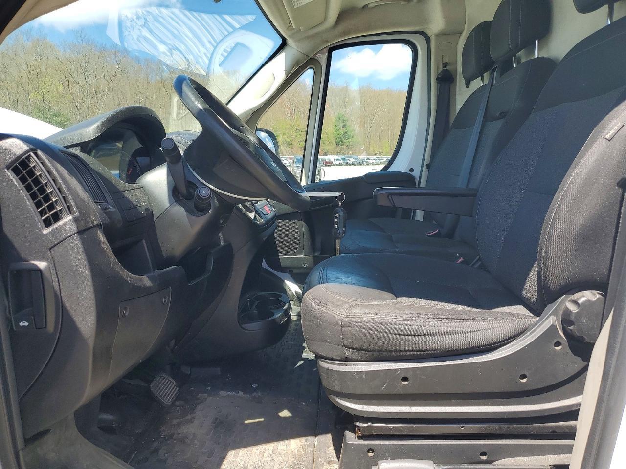 2019 Ram Promaster 1500 Delivery Van - Фото 7