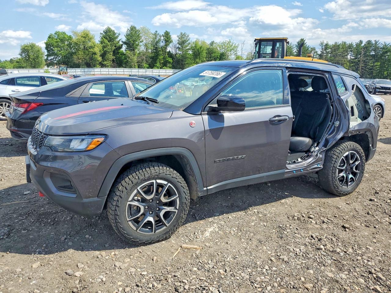 2024 Jeep Compass Trailhawk