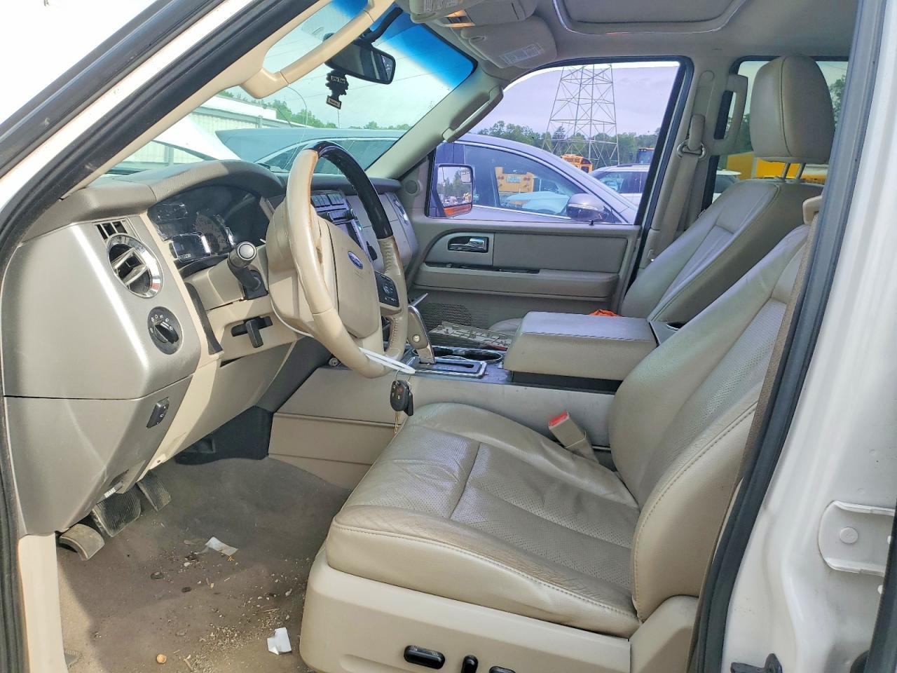 2013 Ford Expedition Limited - Image 7
