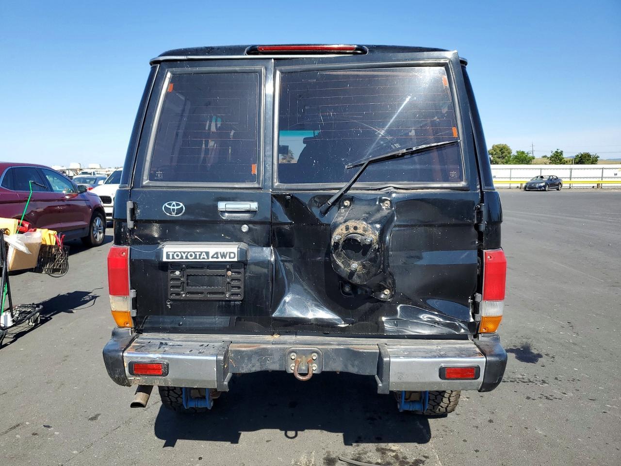 1999 Toyota Landcruisr - Image 6