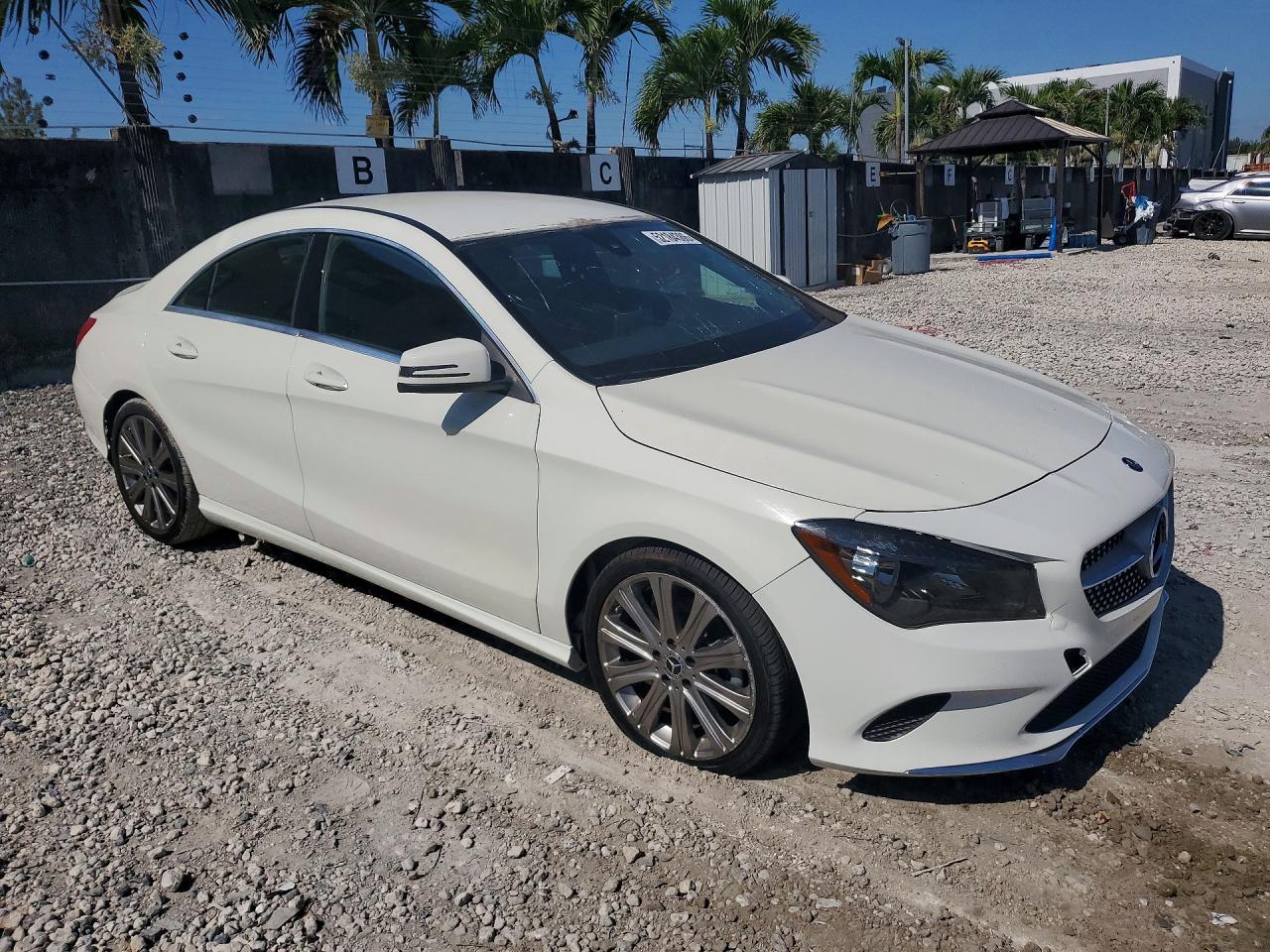 2018 Mercedes-Benz Cla 250 - Фото 4
