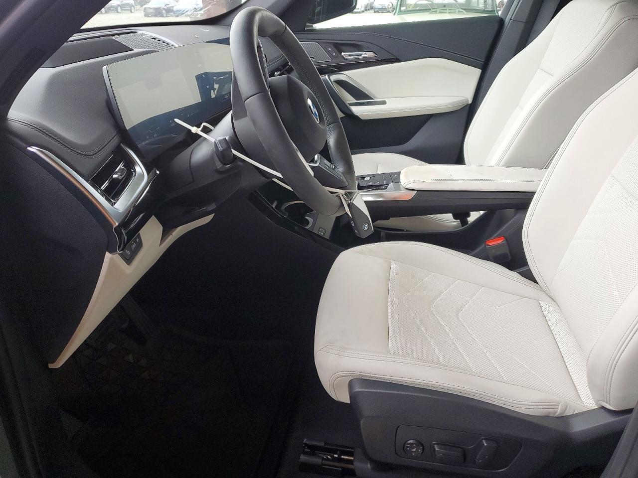 2026 BMW X1 xDrive28I - Фото 7