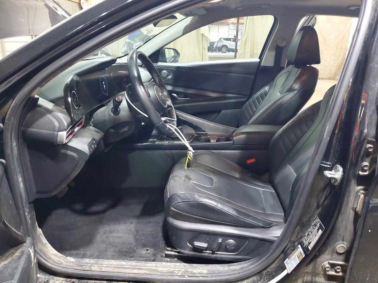 2021 Hyundai Elantra Limited - Image 7