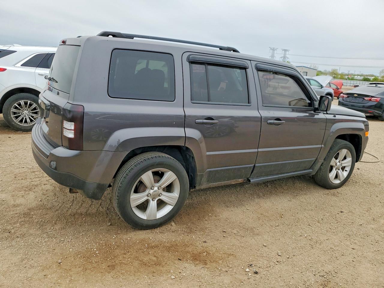 2014 Jeep Patriot Latitude - Фото 3