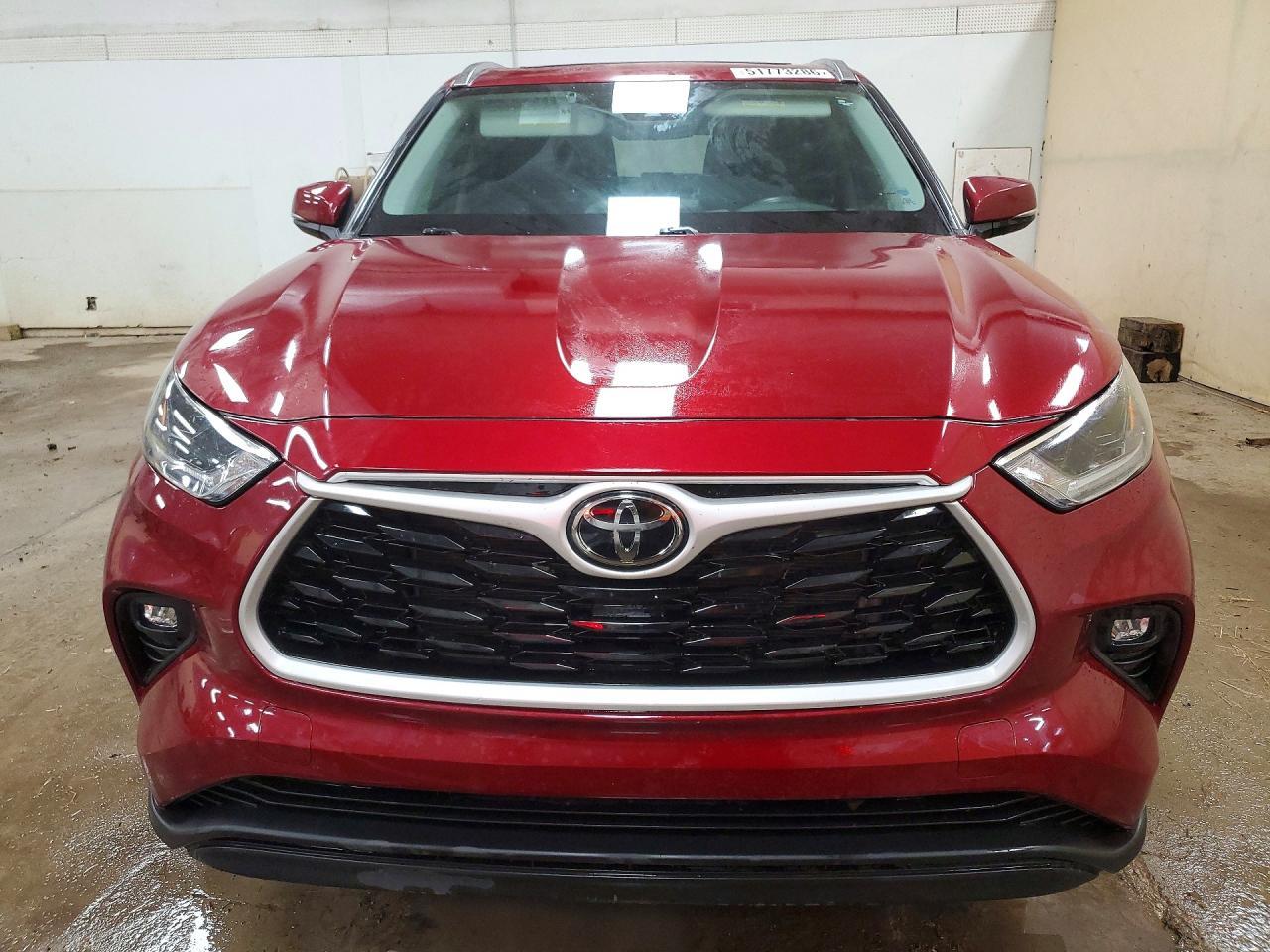 2021 Toyota Highlander Xle - Image 5