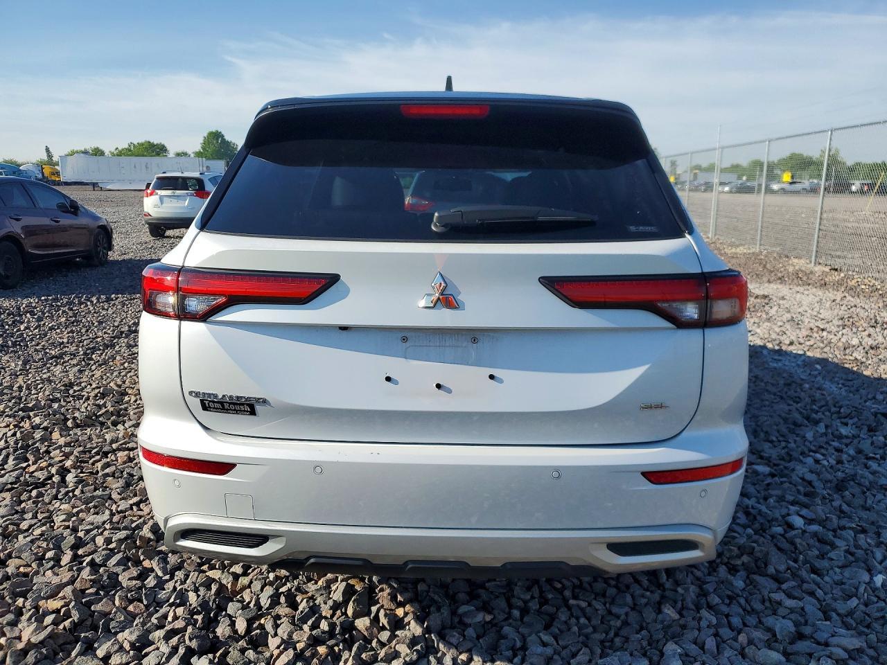 2024 Mitsubishi Outlander Sel - Фото 6