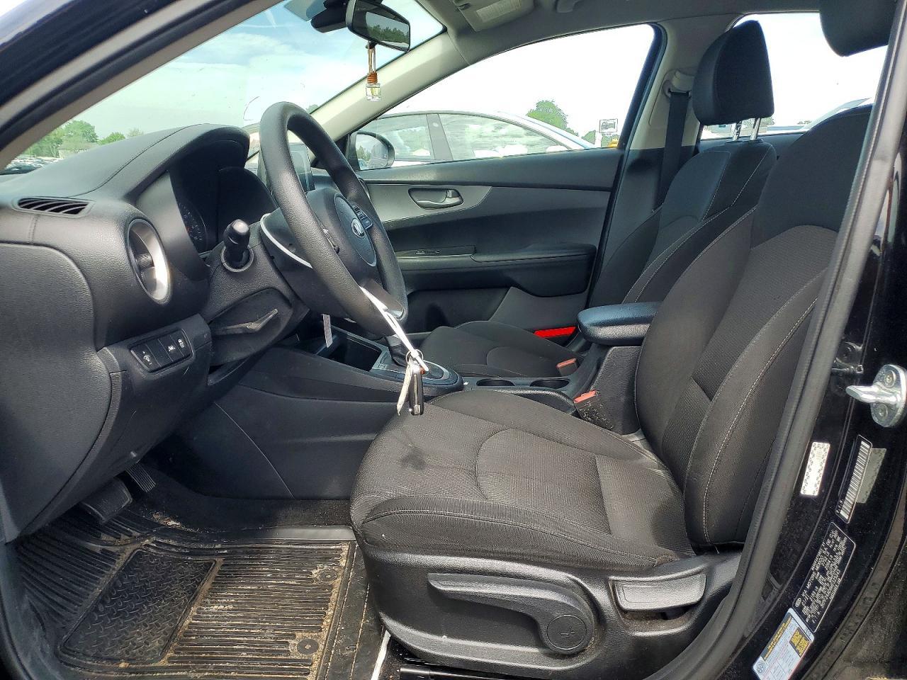 2021 Kia Forte Lxs - Image 7