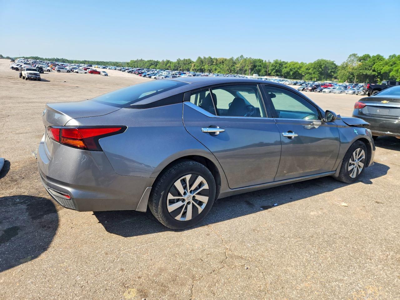 2020 Nissan Altima 2.5 S - Image 3