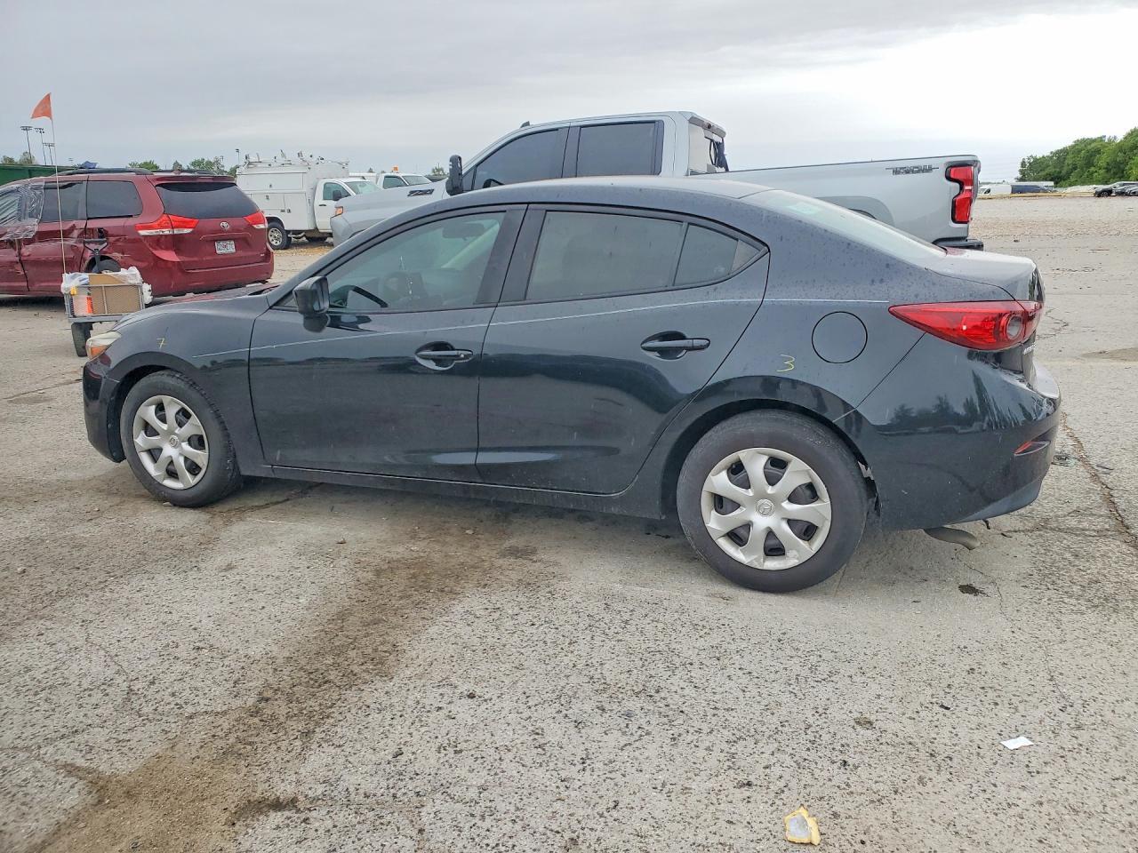 2018 Mazda 3 Sport - Image 2