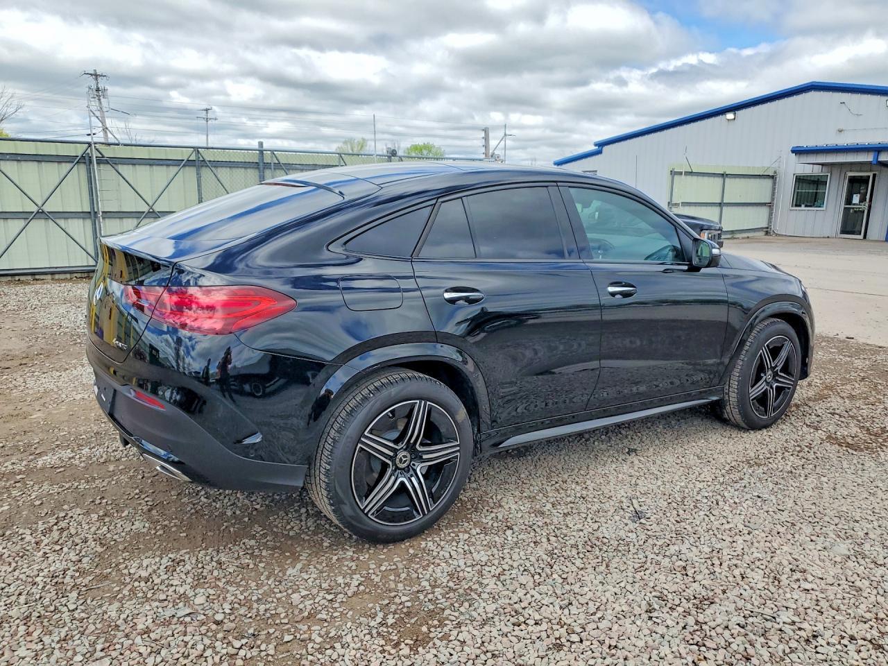 2026 Mercedes-Benz Gle Coupe 450 4Matic - Image 3