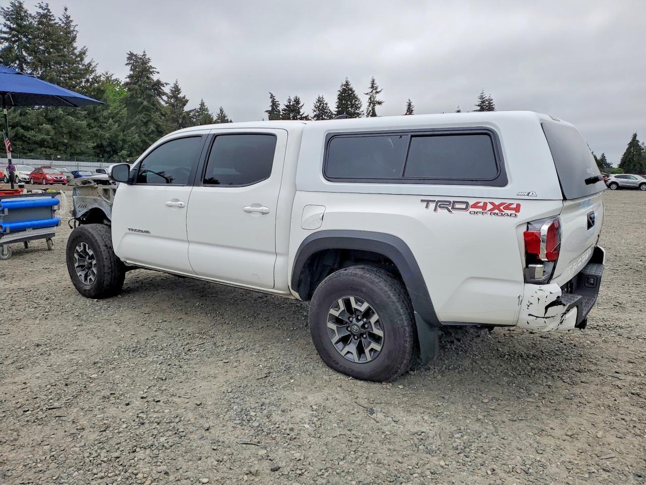 2021 Toyota Tacoma Trd Off-Road - Image 2