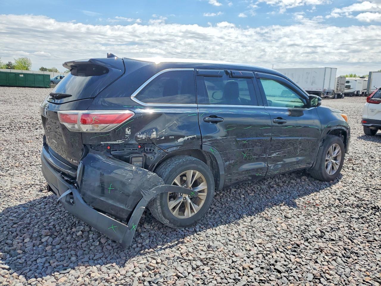 2015 Toyota Highlander Xle - Image 3