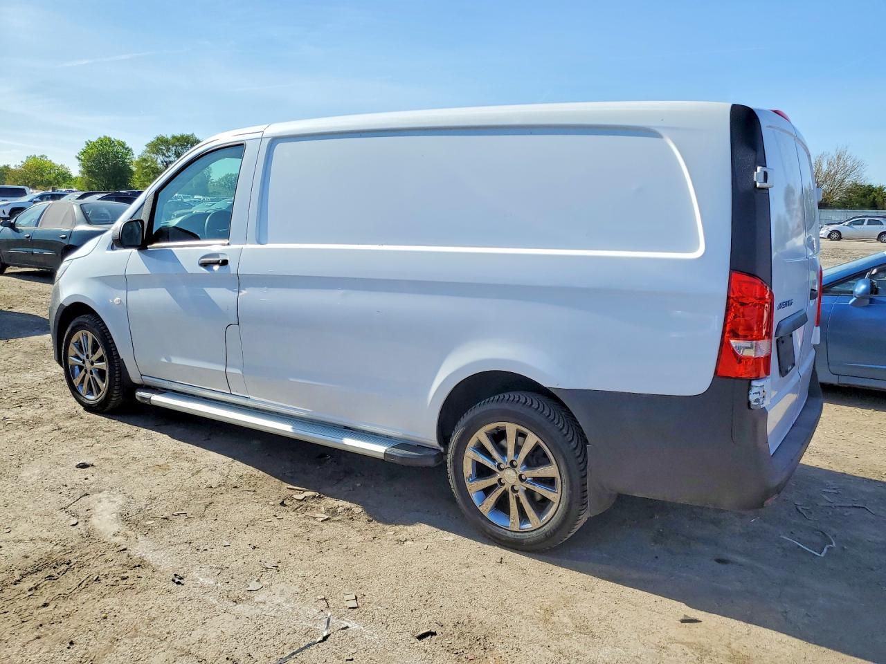 2017 Mercedes-Benz Metris - Фото 2