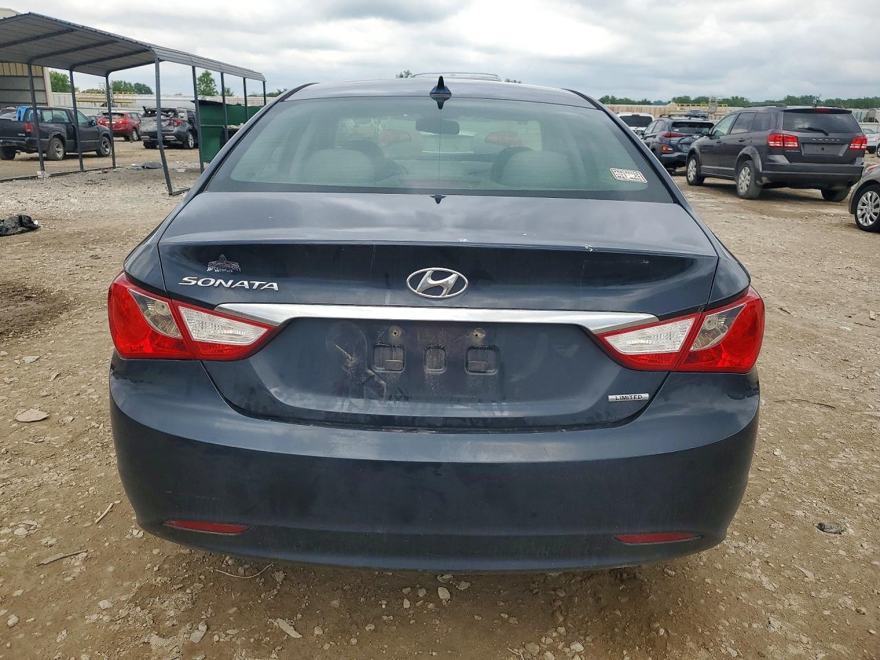 2013 Hyundai Sonata Limited - Image 6