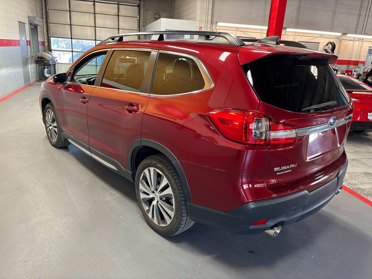 2022 Subaru Ascent Limited - Image 3