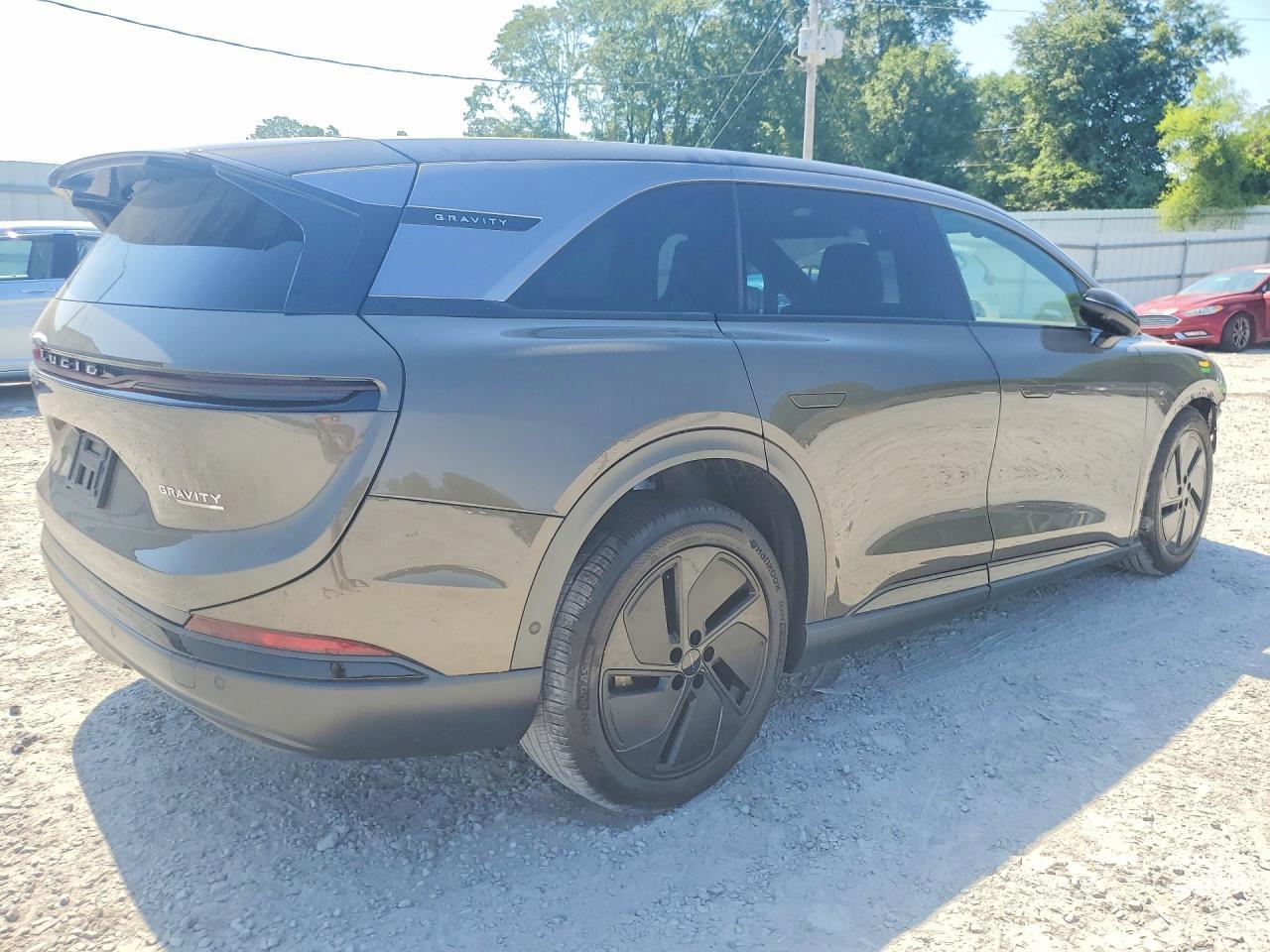 2026 Lucid Motors Gravity Grand Touring - Фото 3