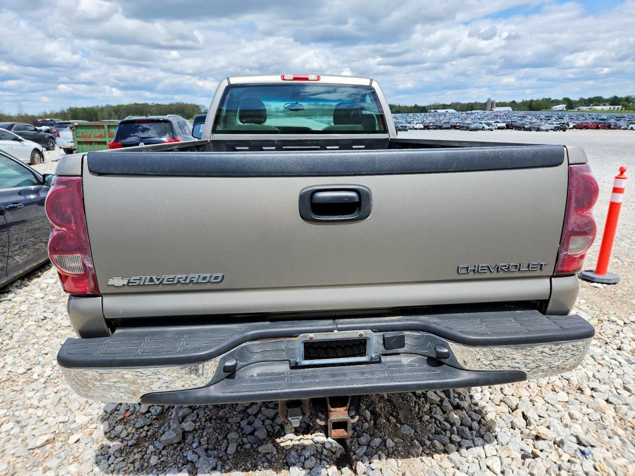 2003 Chevrolet Silverado K2500 Heavy Duty - Image 6