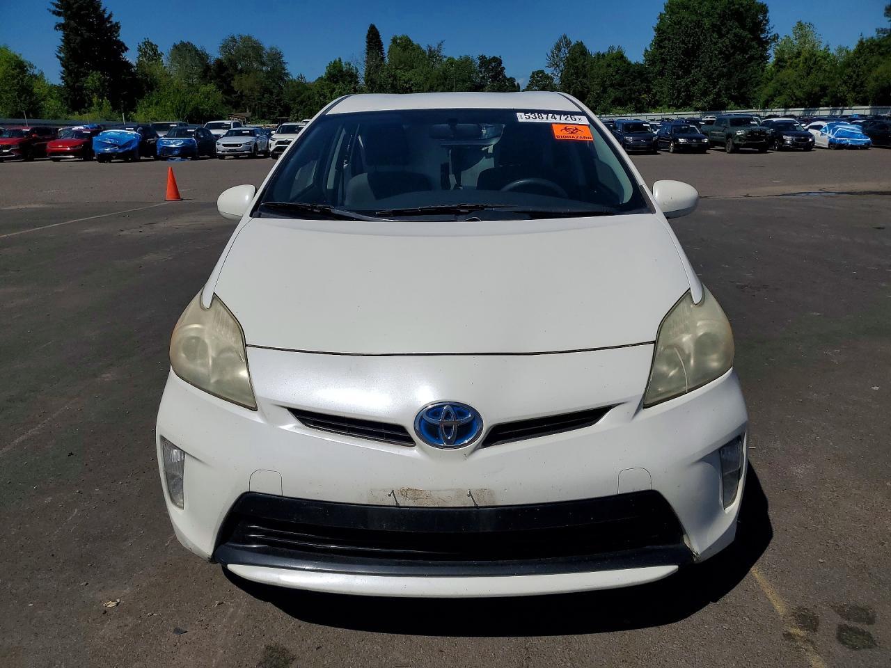 2013 Toyota Prius Three - Image 5