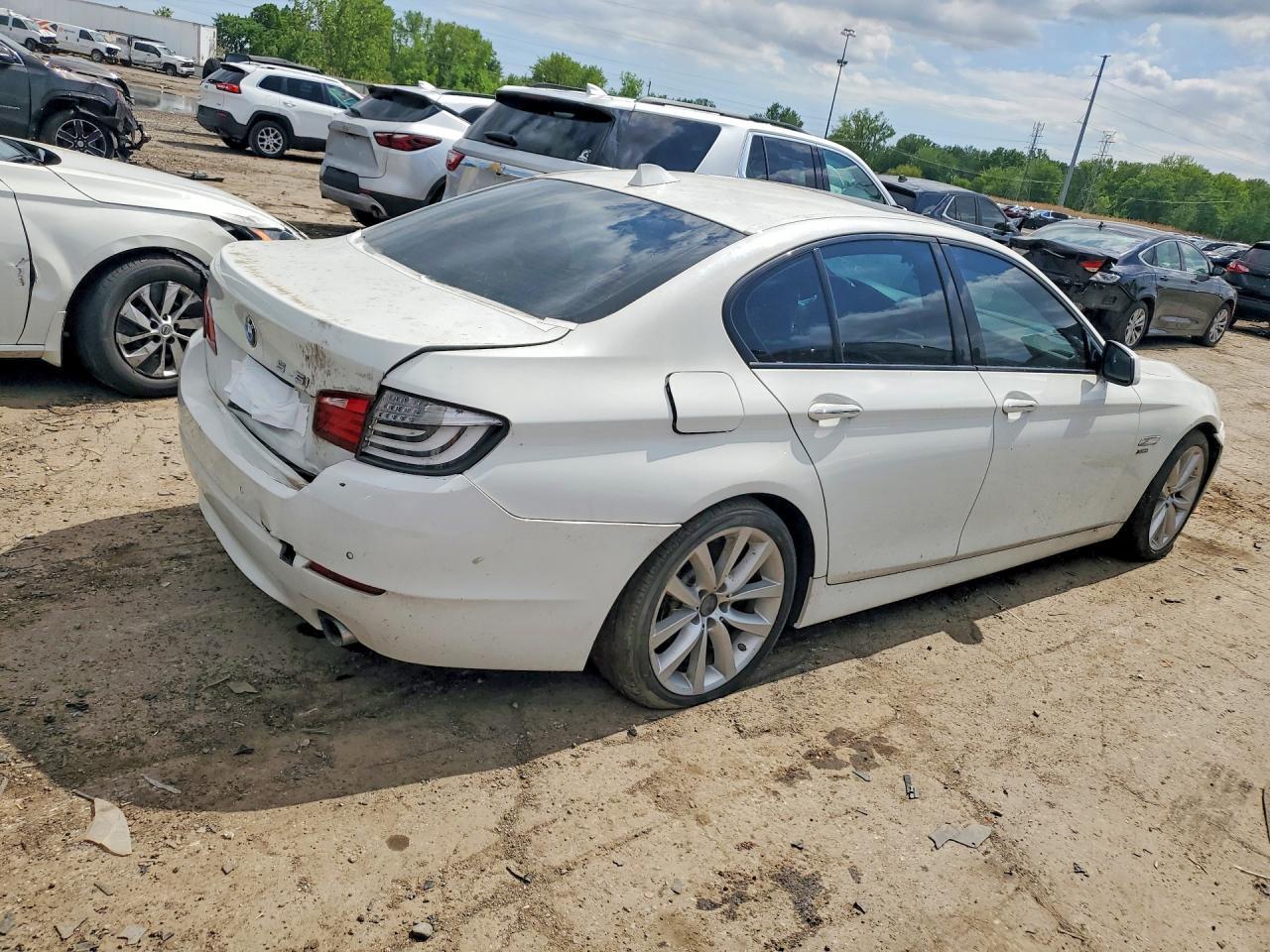 2012 BMW 535 Xi - Фото 3