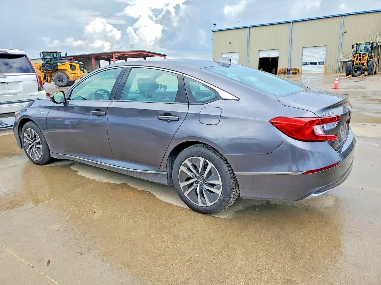 2020 Honda Accord Hybrid Ex - Image 2