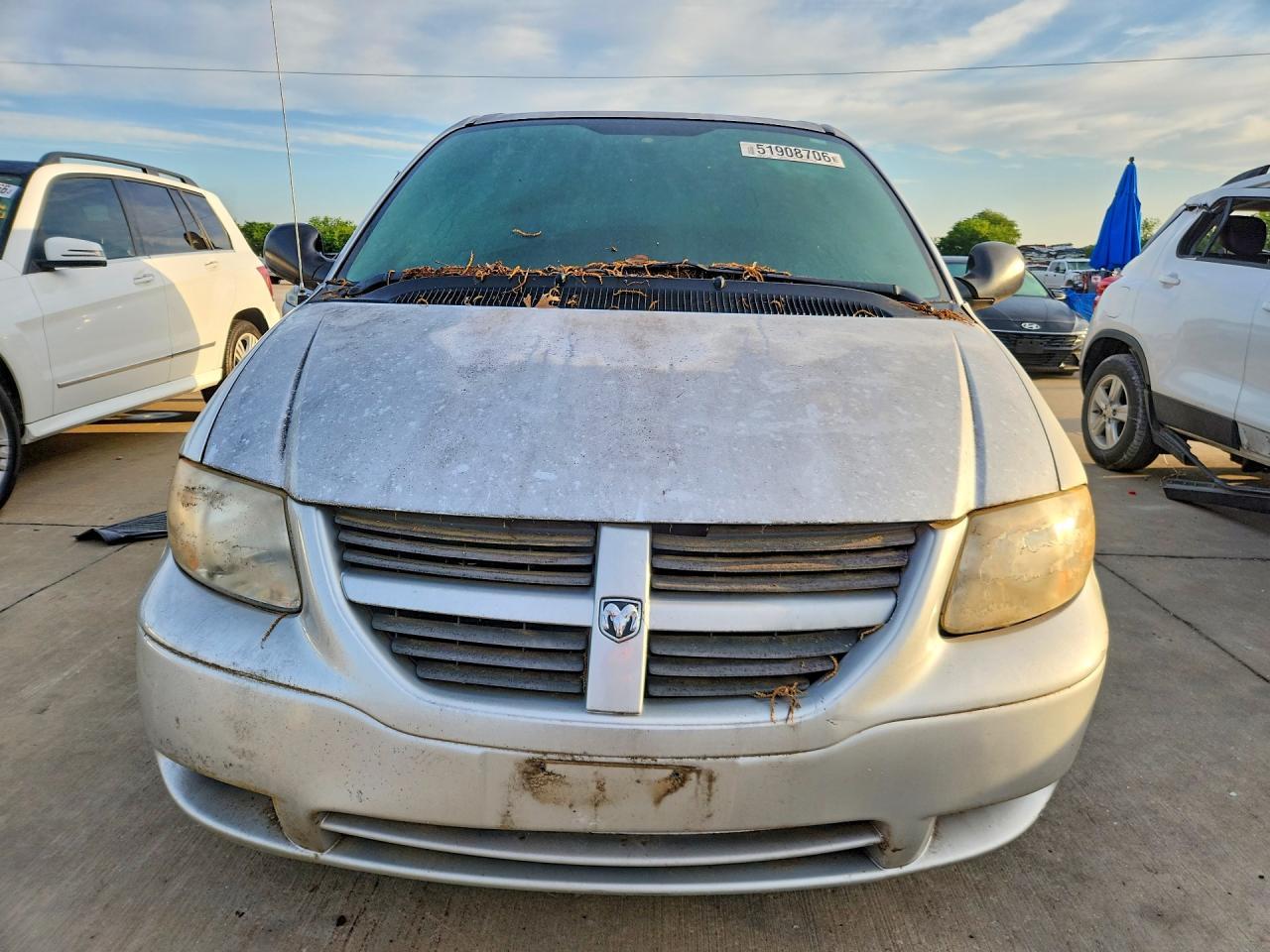 2005 Dodge Caravan - Image 5