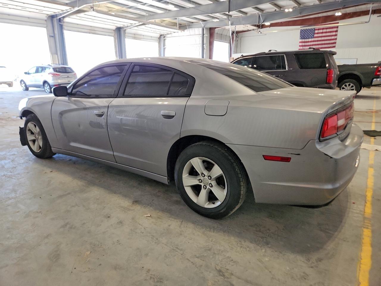 2014 Dodge Charger Se - Image 2