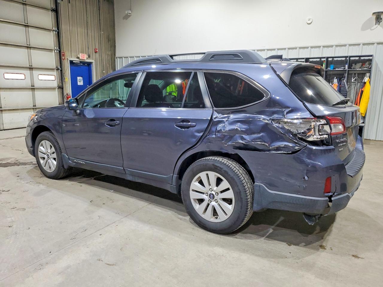 2016 Subaru Outback 2.5I Premium - Фото 2