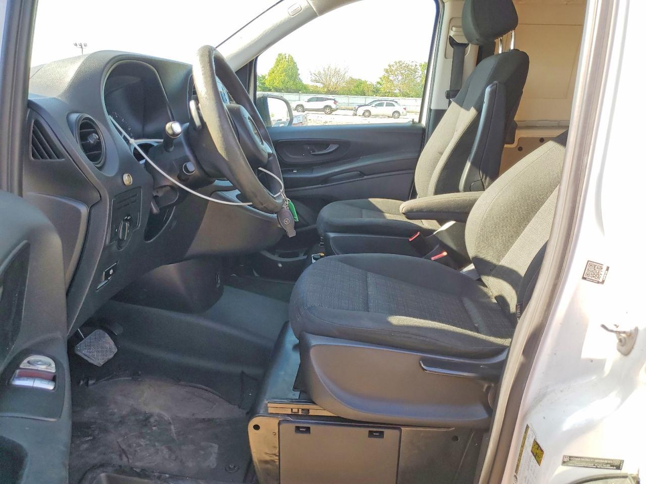 2017 Mercedes-Benz Metris - Фото 7